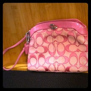 Coach wristlet 💕